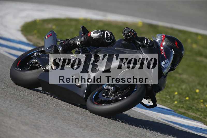 /Archiv-2024/01 26.-28.01.2024 Moto Center Thun Jerez/Gruppe schwarz-black/57